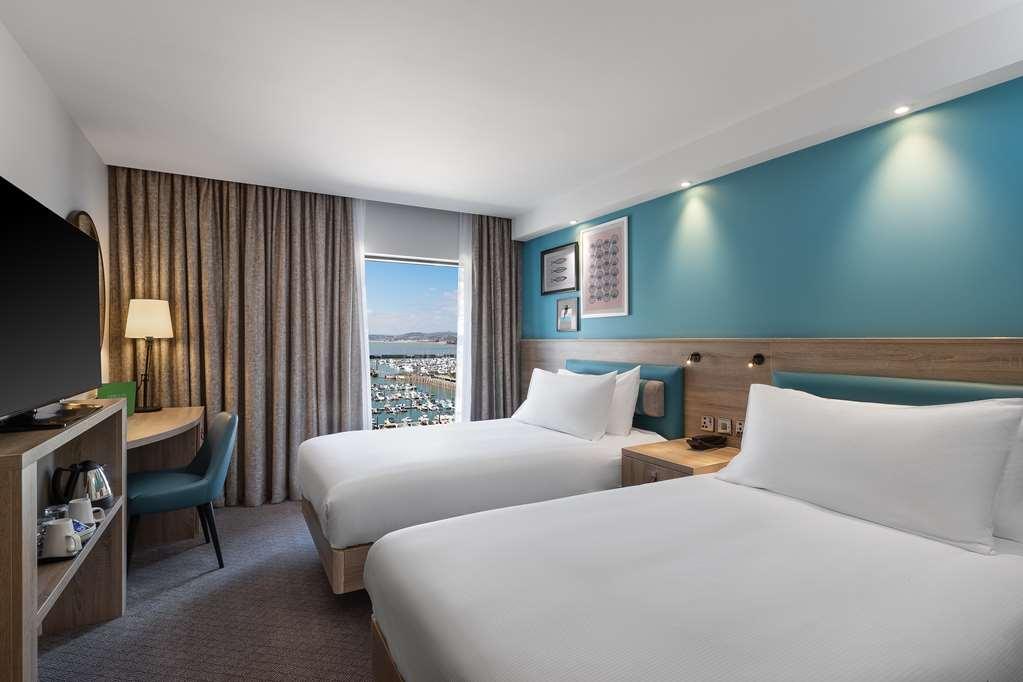 Hampton By Hilton Torquay Ξενοδοχείο Δωμάτιο φωτογραφία