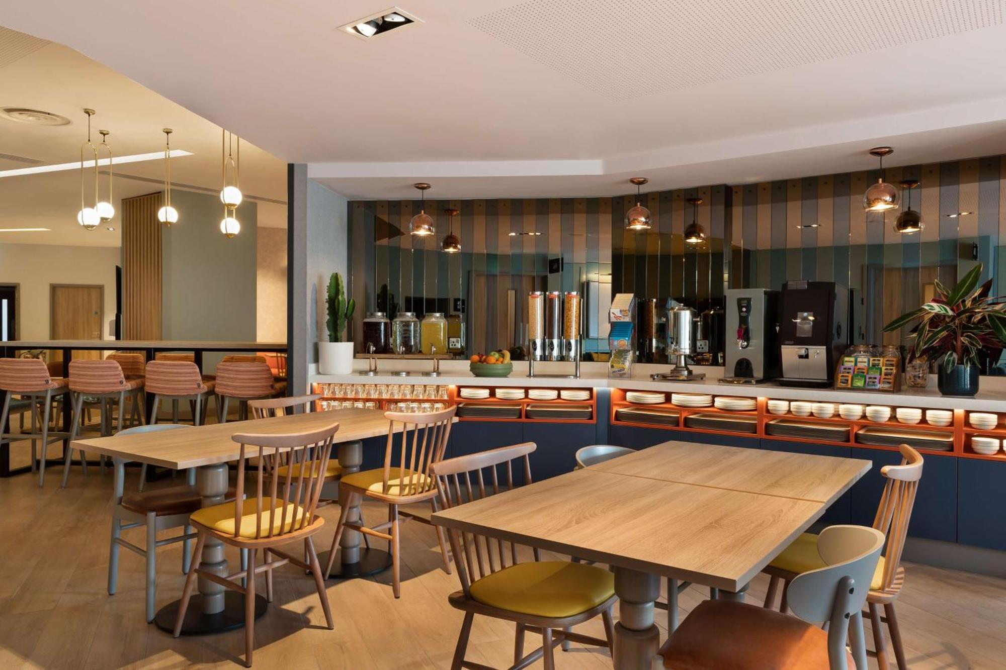Hampton By Hilton Torquay Ξενοδοχείο Εξωτερικό φωτογραφία